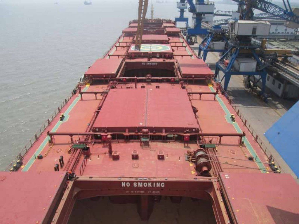 Diana Shipping Inc. Announces Delivery of the Ultramax Dry Bulk Vessel m/v DSI Phoenix