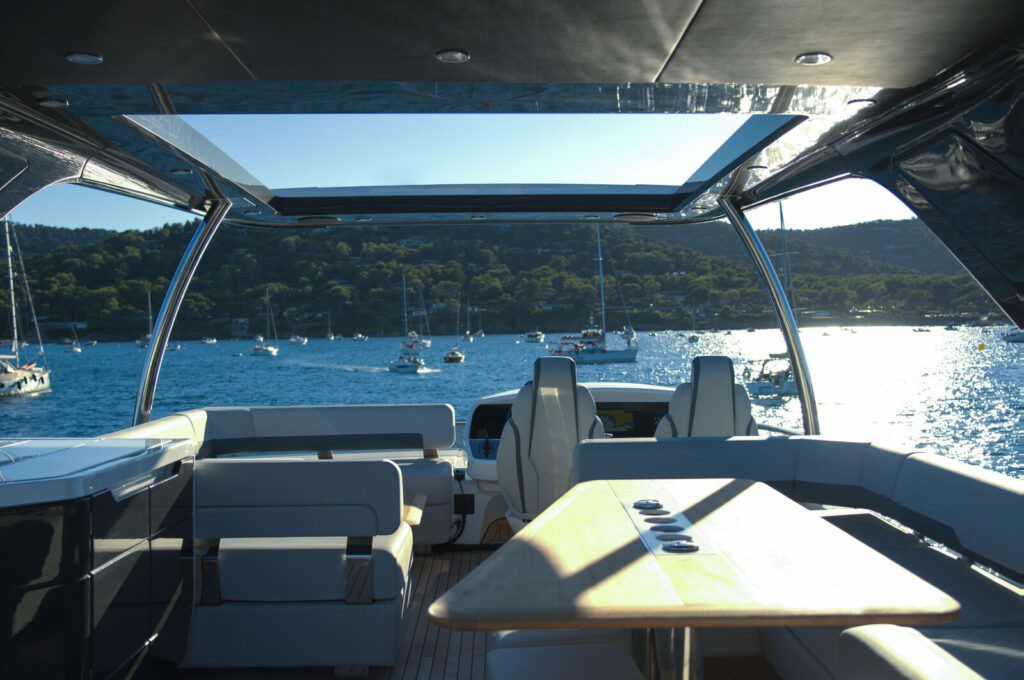 Fairline selects Lippert as roofing systems supplier