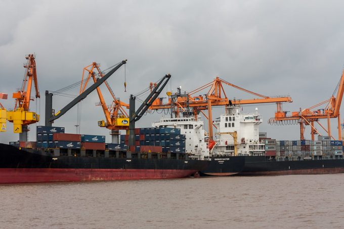 Increasing domestic box ship fleet could reduce costs for Vietnam’s shippers