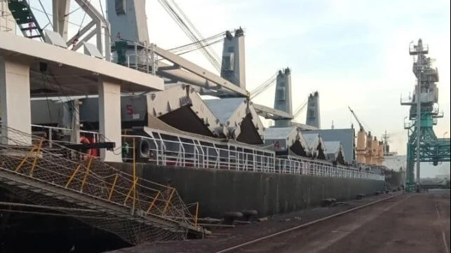 Ukraine Gain Shipments Suspended but UN Expects to Resume on Thursday