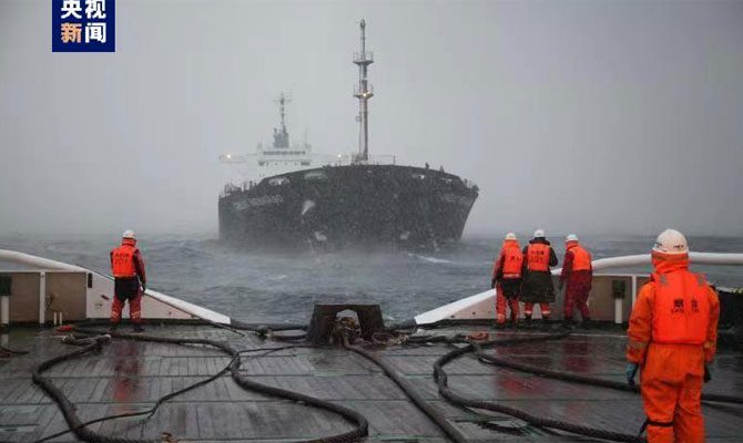 Chinese bulk carrier with Russian coal disabled in Bohai sea