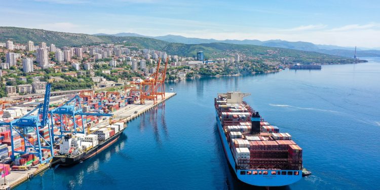 First rail cargo service between Port of Rijeka and Austria established First rail cargo service between Port of Rijeka and Austria established