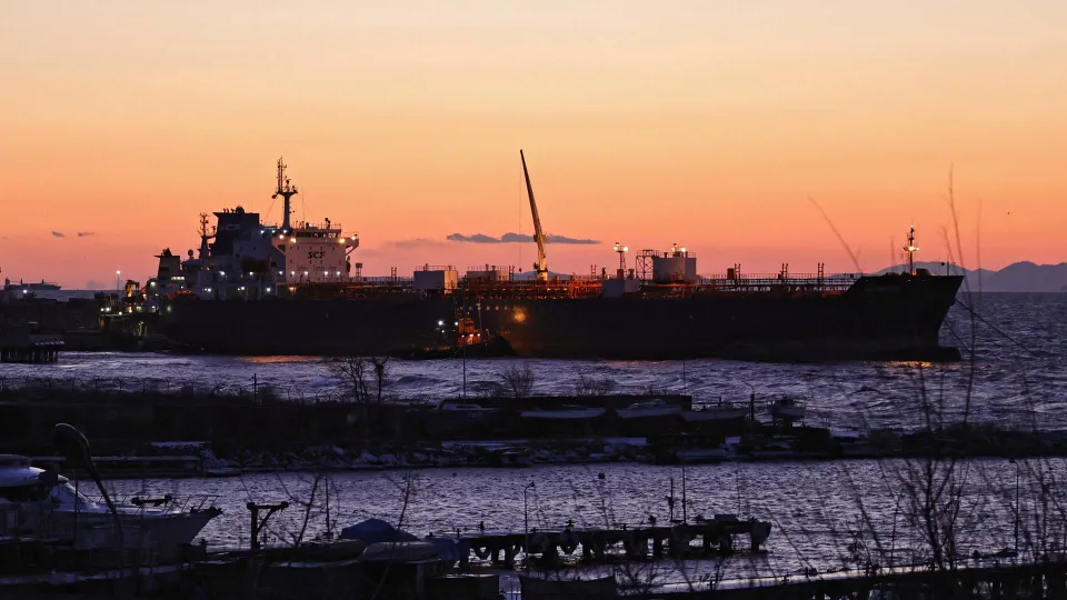 Analyst firm: Sanctions have limited effect on Russian oil exports