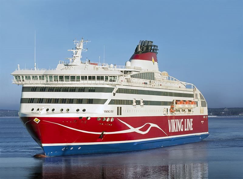 Viking Line chooses Finnish flag for Viking XPRS