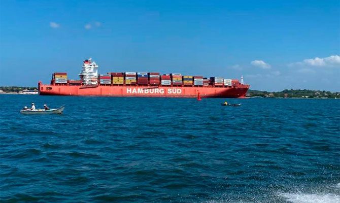 Post-Panamax container ship aground, South America