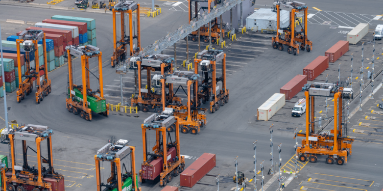 Kalmar introduces collision warning system for manually operated straddle carriers