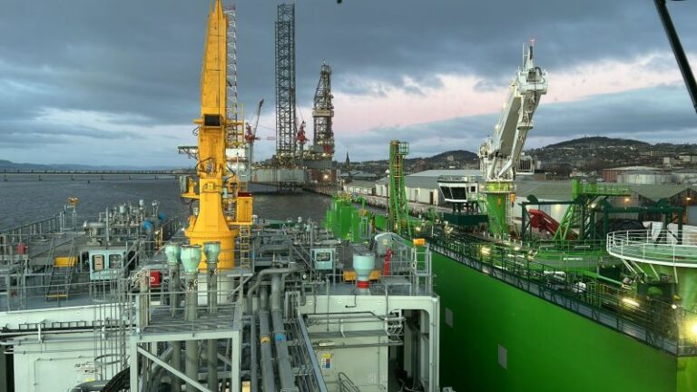 Titan performs its first LNG bunkering operation in UK