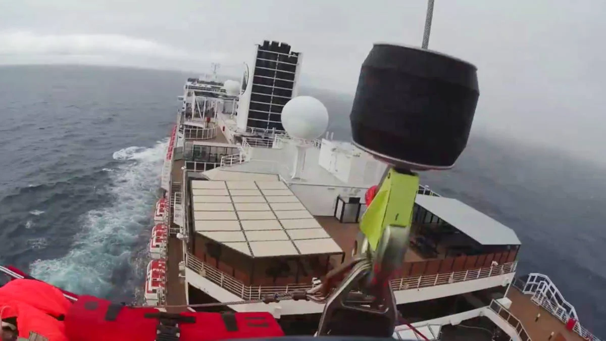 Coast Guard Makes Challenging Airlift From Holland America Ship