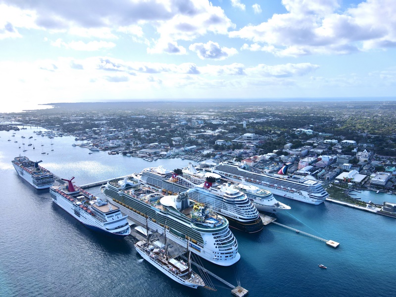 Bahamas: Record-Breaking Arrivals and New Developments