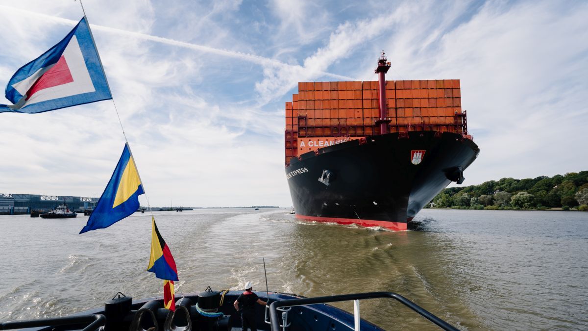 Hapag-Lloyd has launched the Ship Green product to offer its customers emissions-reduced ocean transport (source: Hapag-Lloyd)