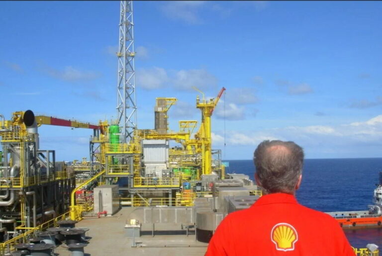 Shell places multi-million wager on hydrogen’s ability to decarbonize drillship and tanker ops