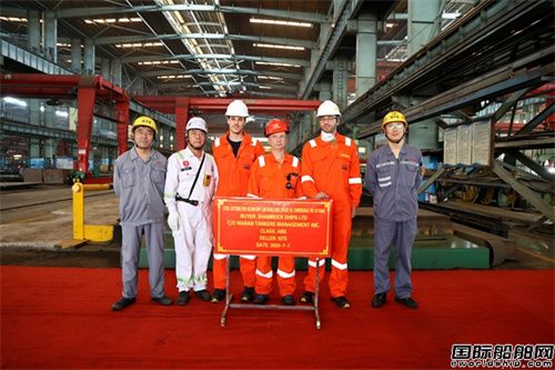 Two LNG dual-fuel oil tankers commenced construction on the same day at New Times Shipbuilding.