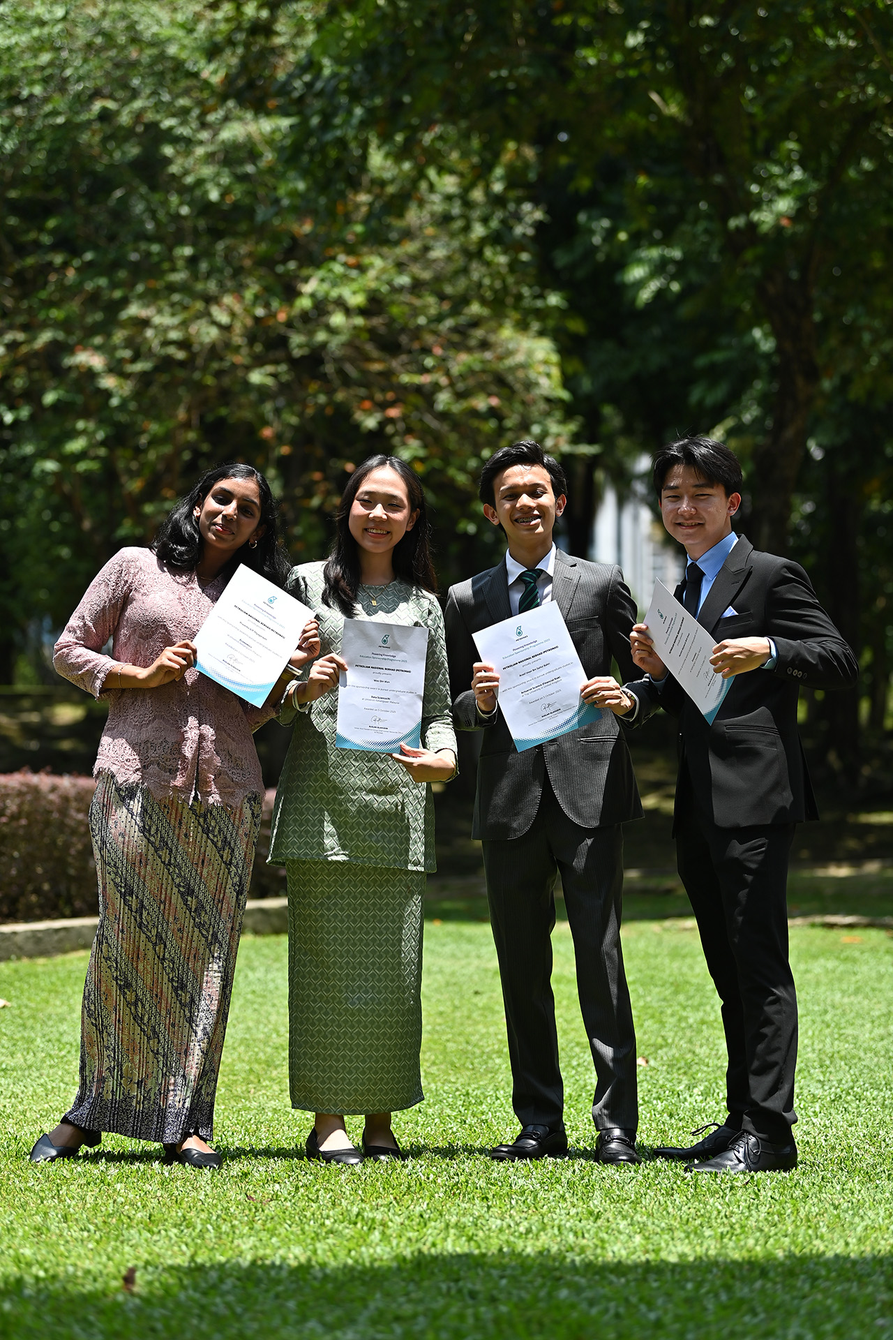 More than 650 SPM 2024 students receive PETRONAS education sponsorships