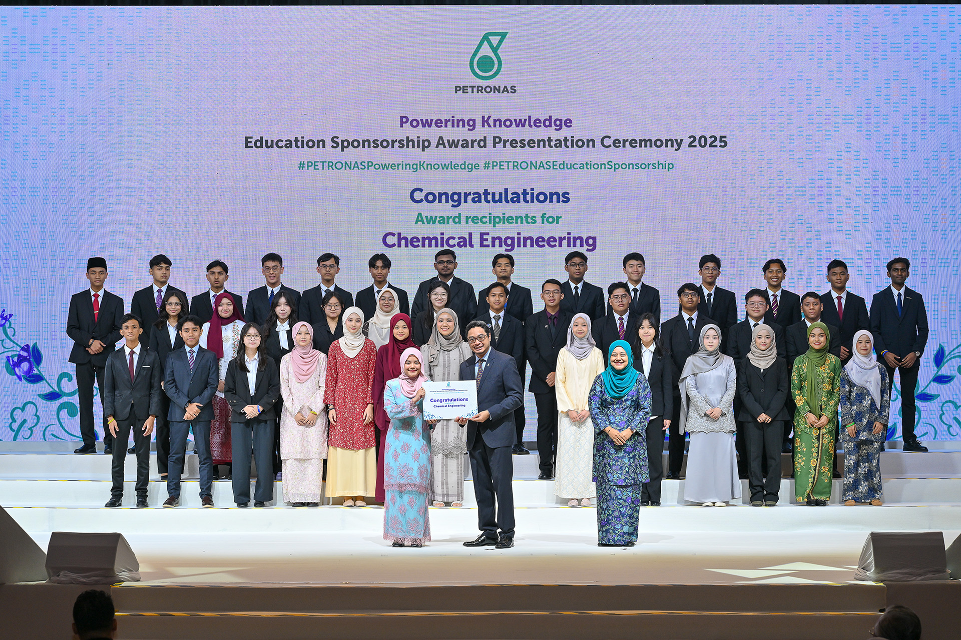 More than 650 SPM 2024 students receive PETRONAS education sponsorships