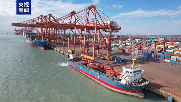 “Fangchenggang-Shunde New Port” container liner express route officially launched