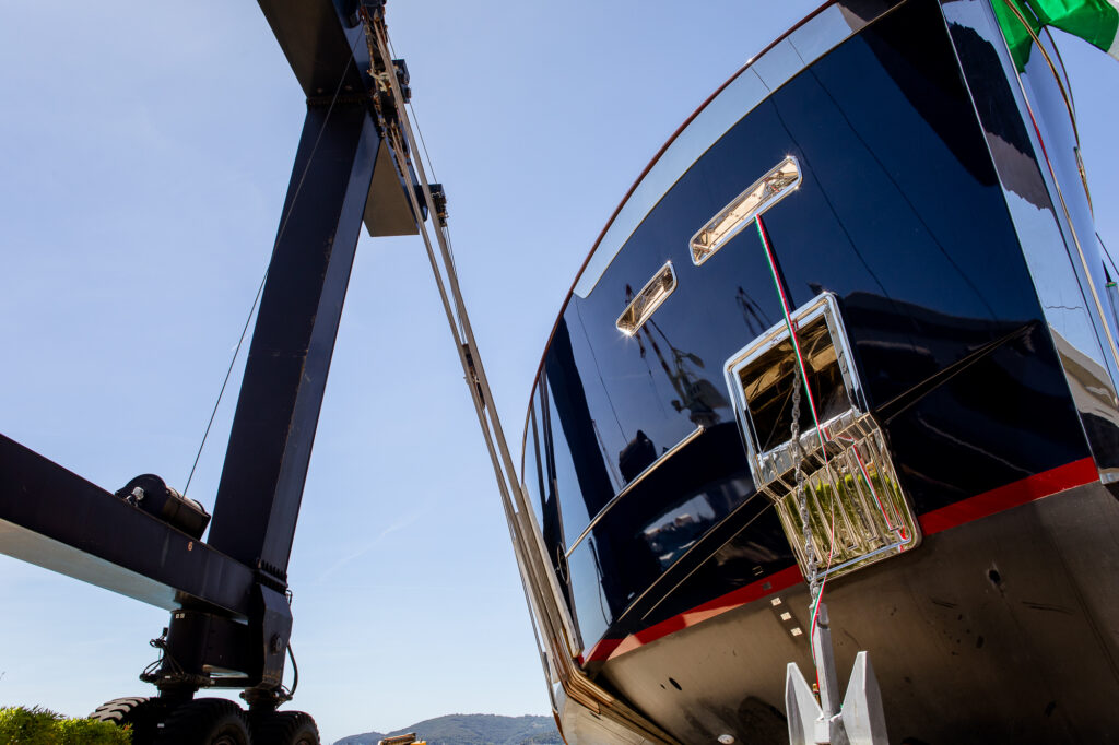 Royal Yacht International and The Italian Sea Group celebrates the delivery of the Picchiotti Gentleman 24M